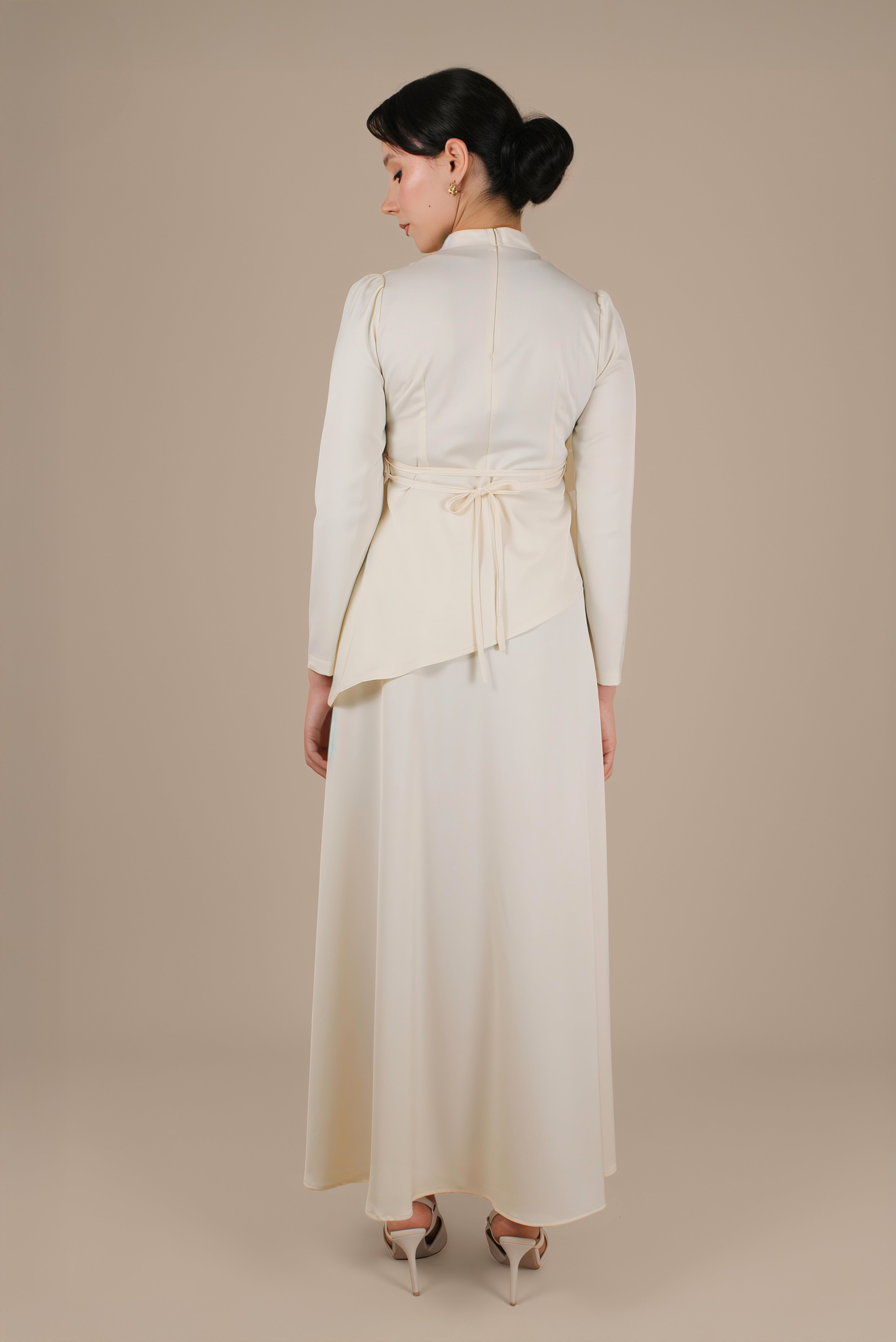 Magnolia Two Piece ا Soft Vanilla